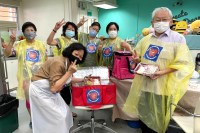 What makes a community (AMKFSC)